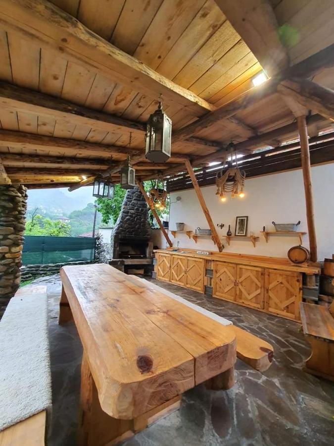 Къща Дьовлень/House Dyovlen Hotel Devin Buitenkant foto